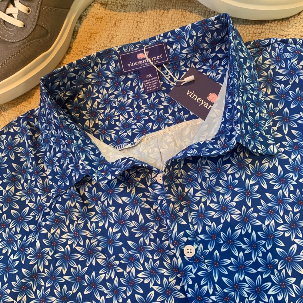 NWT Vineyard Vines shirt. Size XXL.